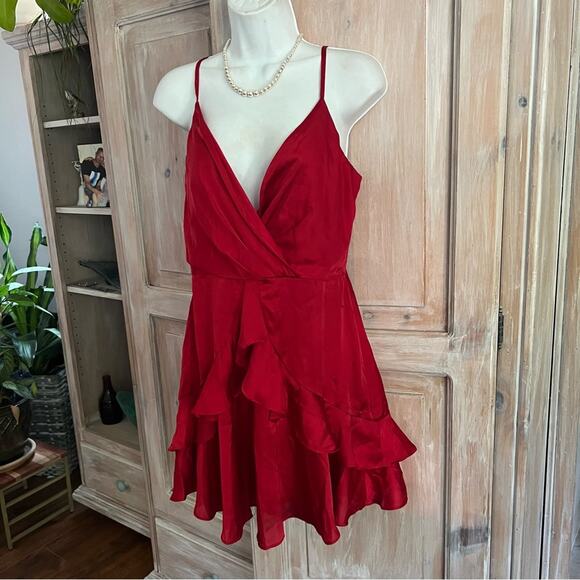 Trixxi Red Dress Women’s Medium - Picture 2 of 9